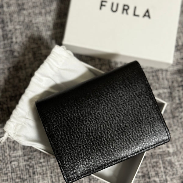 Furla206 香港現貨 禮盒裝 經典皮紋 黑色 2摺銀包 (平行進口)
