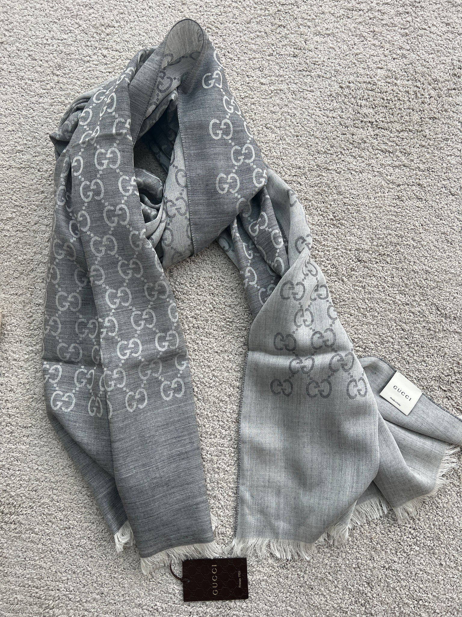 香港現貨 Gucci 頸巾
