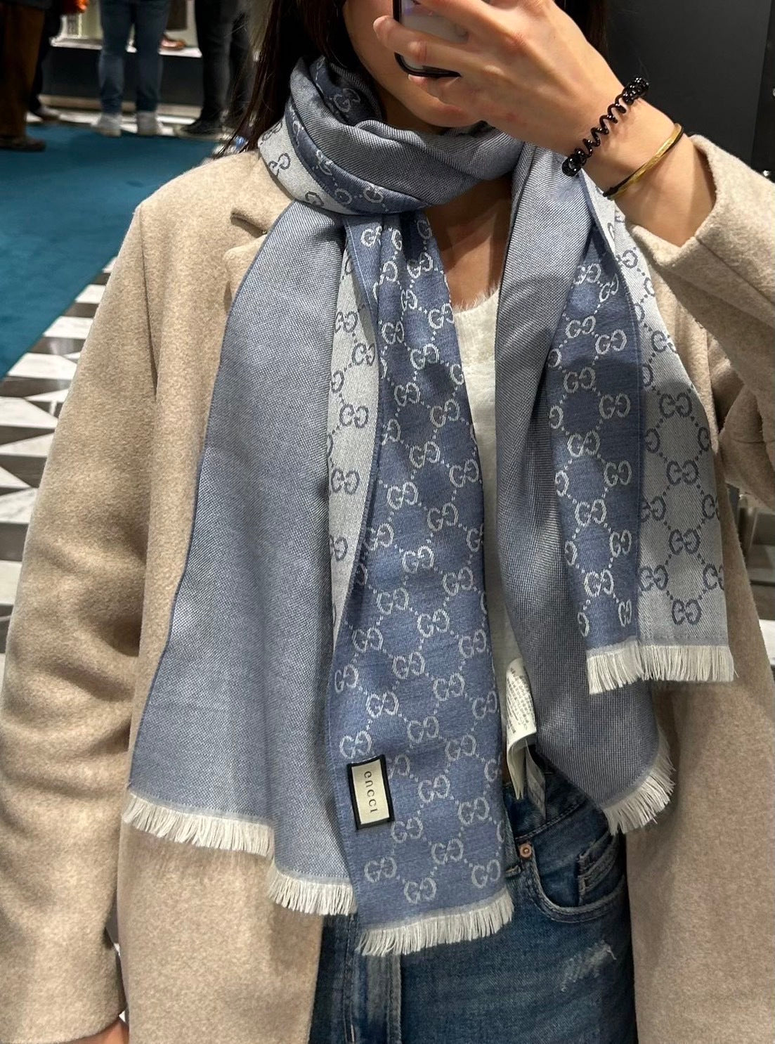 香港現貨  Gucci 頸巾