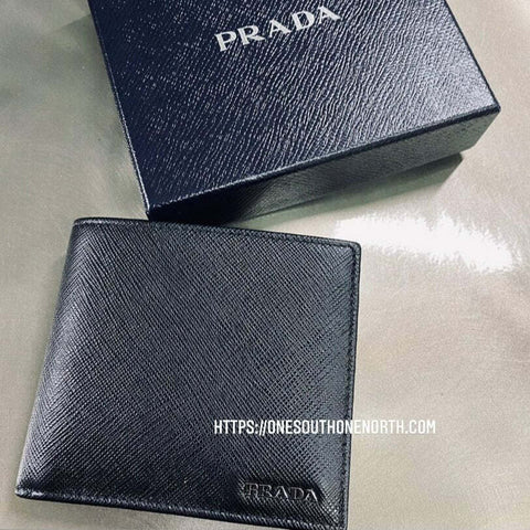 香港現貨 Prada Saffiano Leather Bifold Wallet with Coin Pouch