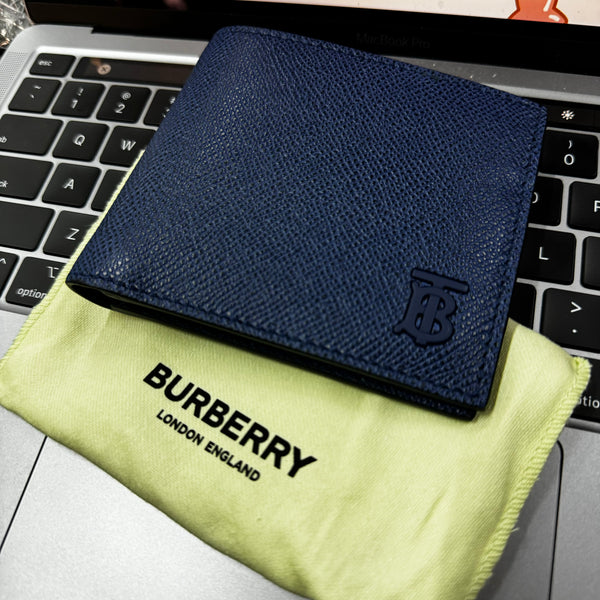 香港現貨 Burberry Navy Wallet (with dust bag)