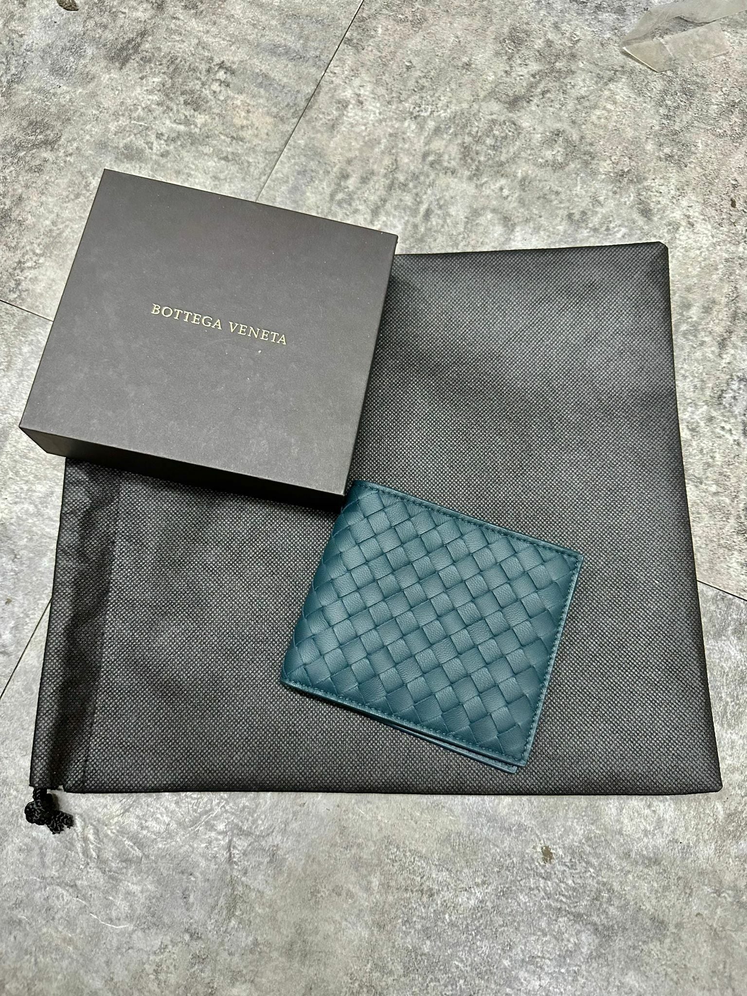 香港現貨 BV Bi-Fold Wallet