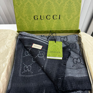 香港現貨 Gucci 頸巾 連盒