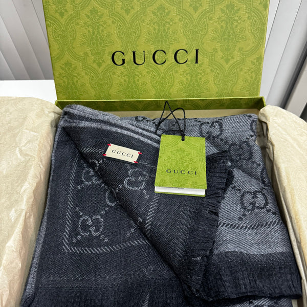 香港現貨 Gucci 頸巾 連盒