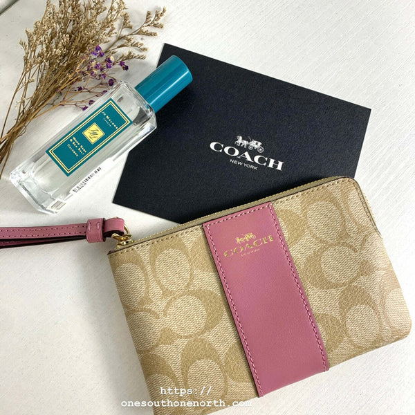 香港現貨 Coach Corner Zip Wristlet In Signature Coated Canvas With Leather Stripe