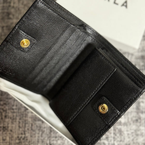Furla206 香港現貨 禮盒裝 經典皮紋 黑色 2摺銀包 (平行進口)