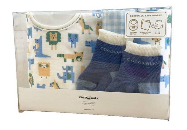coco003 香港現貨 Coco Walk 日本嬰兒禮品套裝 1 個嬰兒圍兜 口水肩，2 條紗巾 1對襪 日本製造