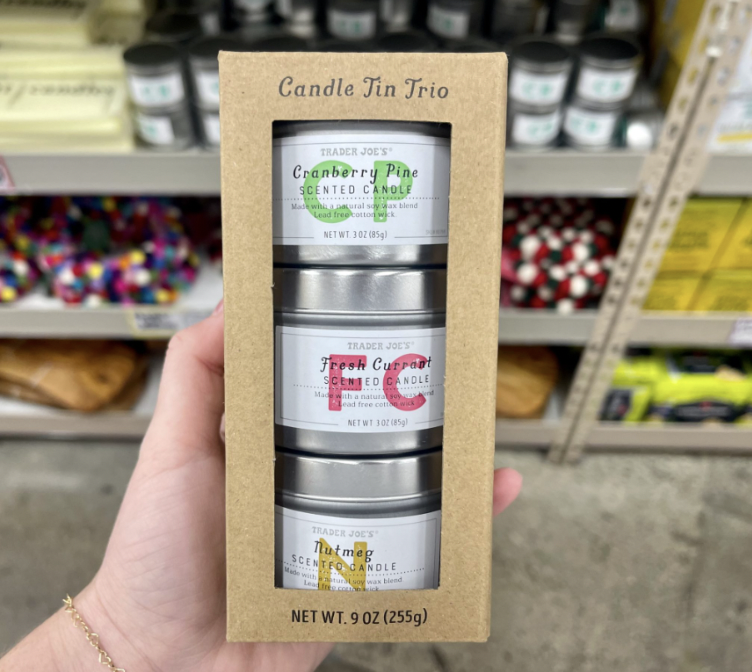 TJ138  Trader Joe's 的蠟燭三重奏將使您的房子聞起來像聖誕節