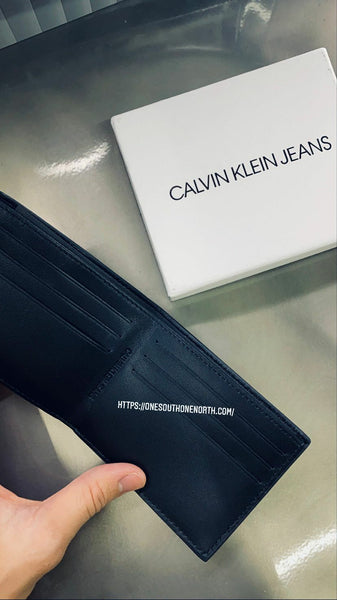 香港現貨 Calvin Klein Monogram Plaque Bilfold Wallet