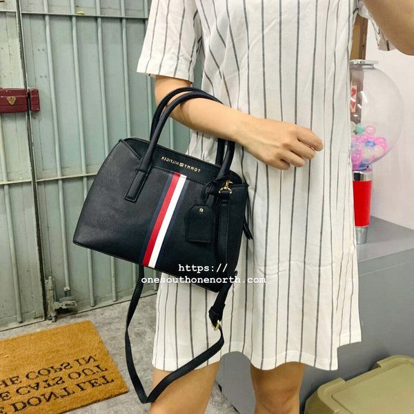 香港現貨 Tommy Signature Stripe Mini Satchel