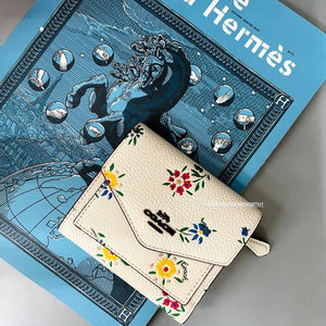香港現貨 Coach Small Wallet With Wide Flower Print