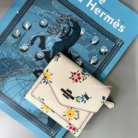 香港現貨 Coach Small Wallet With Wide Flower Print