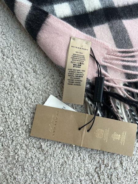 Burberry 經典頸巾
