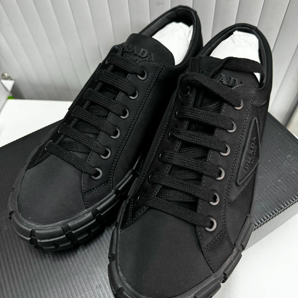 香港現貨 Prada 男裝鞋 US 8