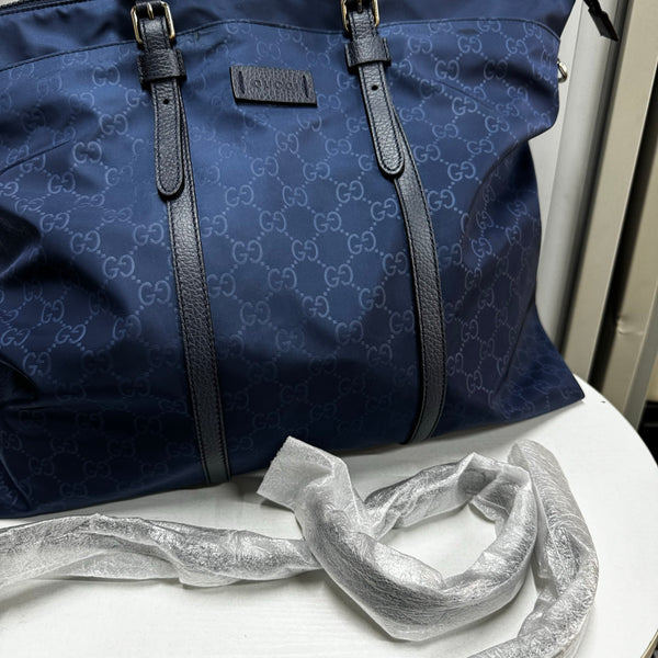 香港現貨 Gucci Navy Crossbody / travel Bag