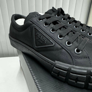 香港現貨 Prada 男裝鞋 US 8