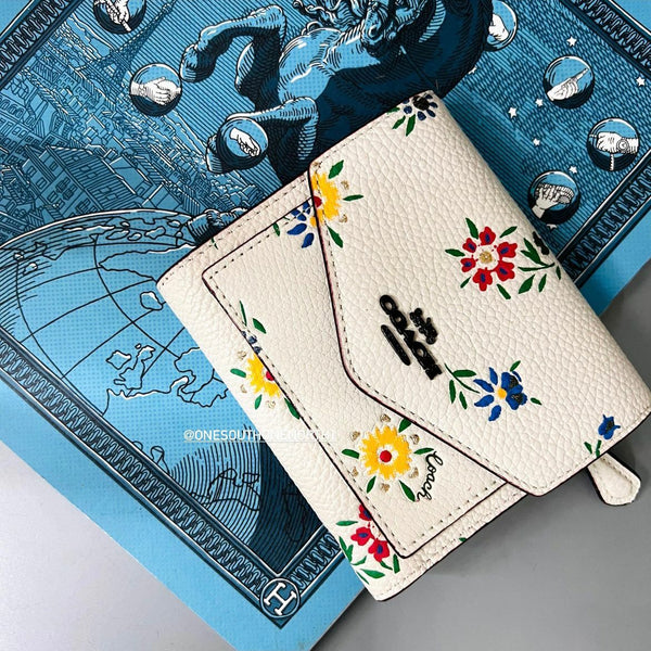 香港現貨 Coach Small Wallet With Wide Flower Print