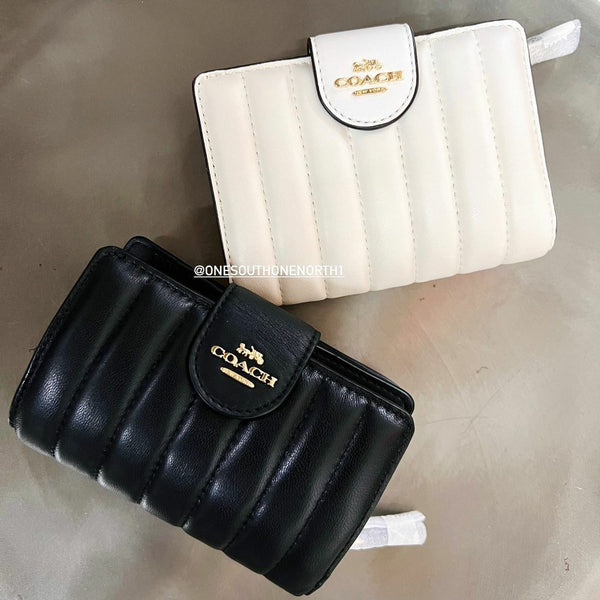 香港現貨 Coach Medium Corner Zip Wallet With Quilting