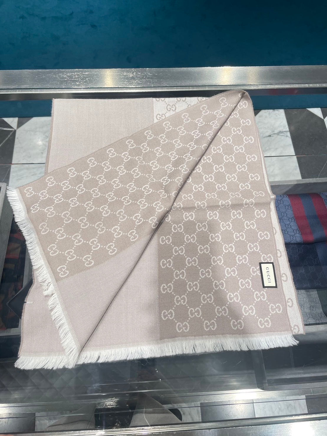 香港現貨 Gucci 頸巾