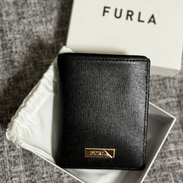 Furla206 香港現貨 禮盒裝 經典皮紋 黑色 2摺銀包 (平行進口)
