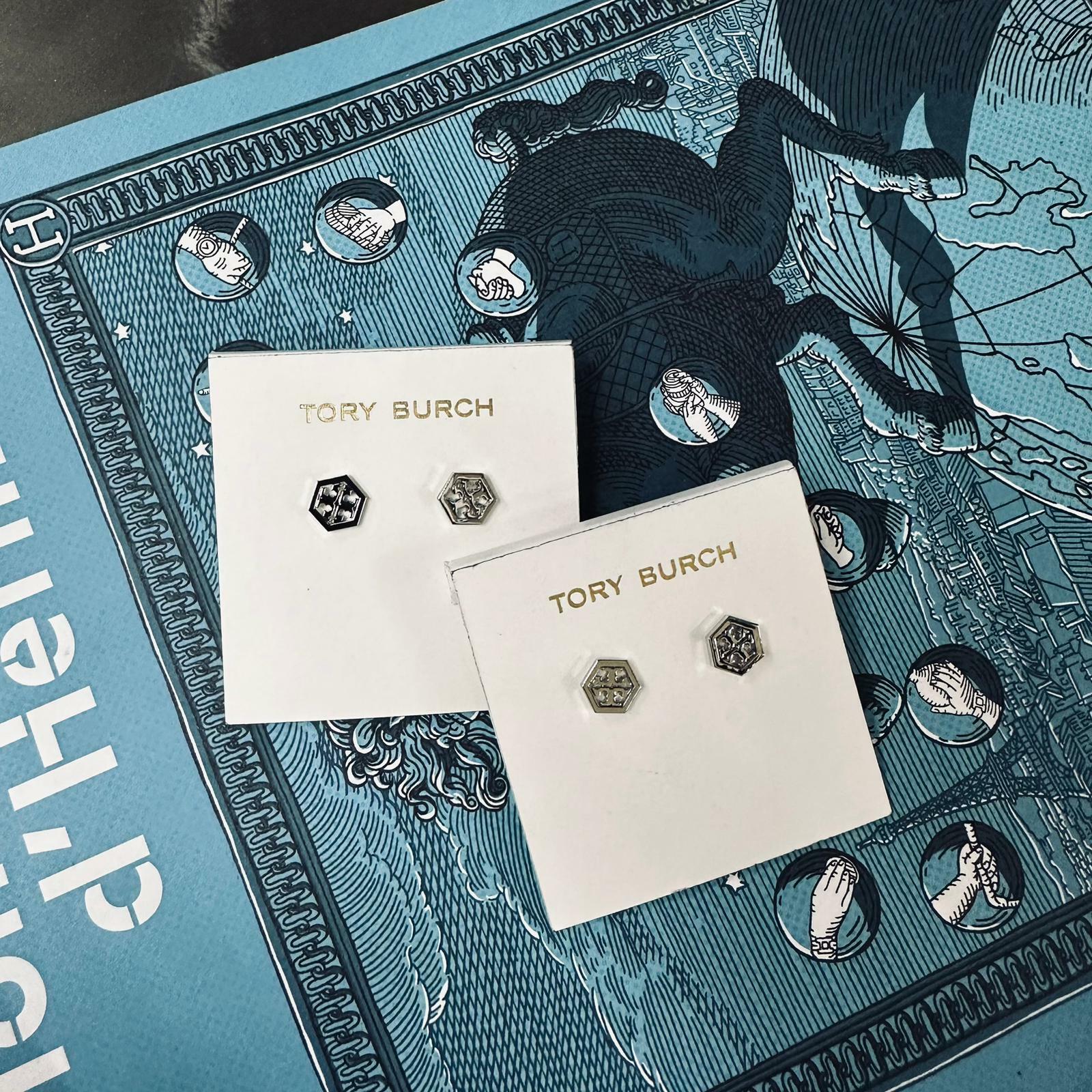 香港現貨 Tory Burch Hex Logo Stud Earring