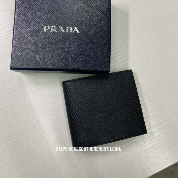 香港現貨 香港現貨 Prada 全卡位男裝銀包全卡位男裝銀包