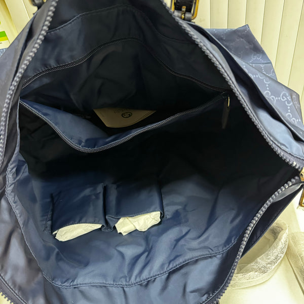 香港現貨 Gucci Navy Crossbody / travel Bag