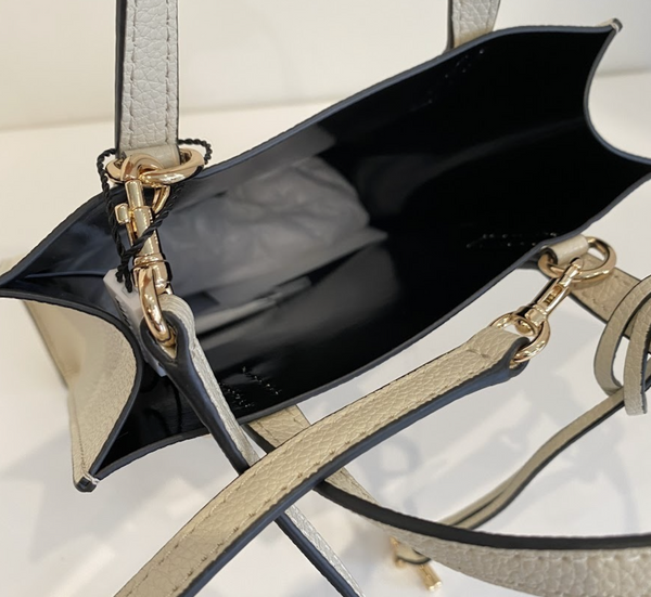 MJ112 香港現貨 Marc Jacobs Micro Grind Tote Bag In Marshmallow