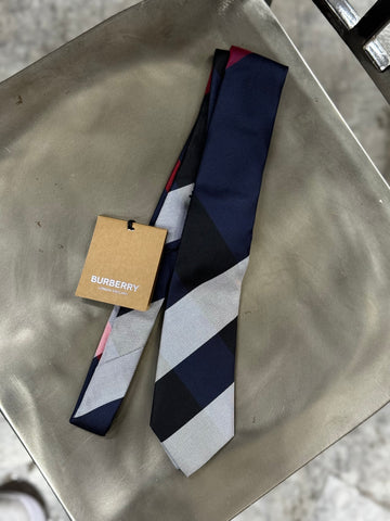 香港現貨 Burberry Tie