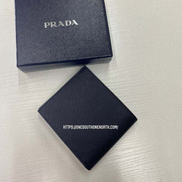 香港現貨 香港現貨 Prada 全卡位男裝銀包全卡位男裝銀包