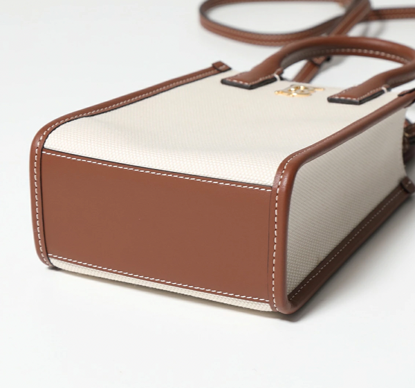 香港現貨 Burberry Mini Tote