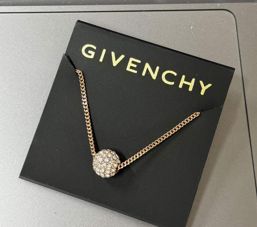 GV001 Givenchy 玫瑰金水晶吊墜項鍊 16 英寸 + 2 英寸延長器