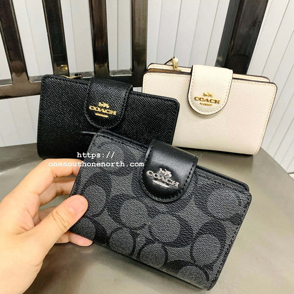 香港現貨 Coach Medium Corner Zip Wallet