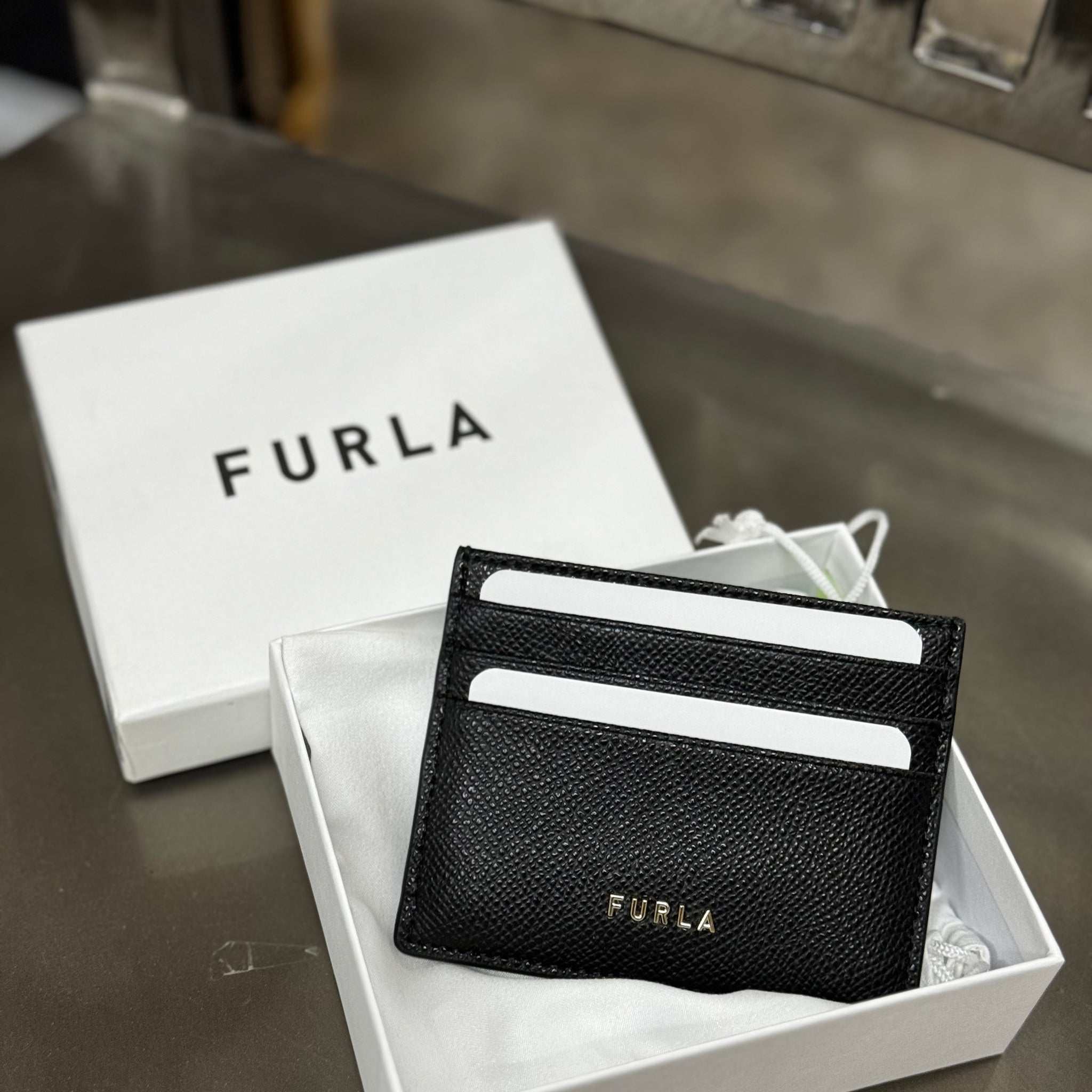 Furla204 香港現貨 防刮皮 禮盒黑色經典卡包 卡套 【平行進口】